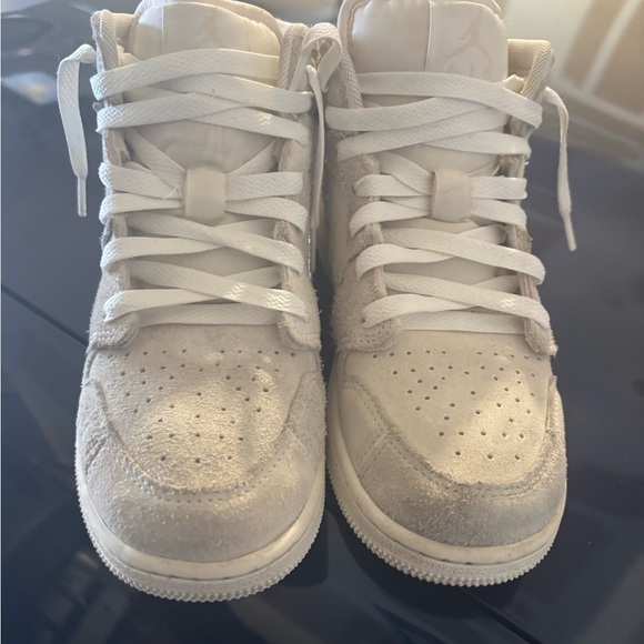 Air Jordan’s Bone Color Suede - Picture 4 of 11